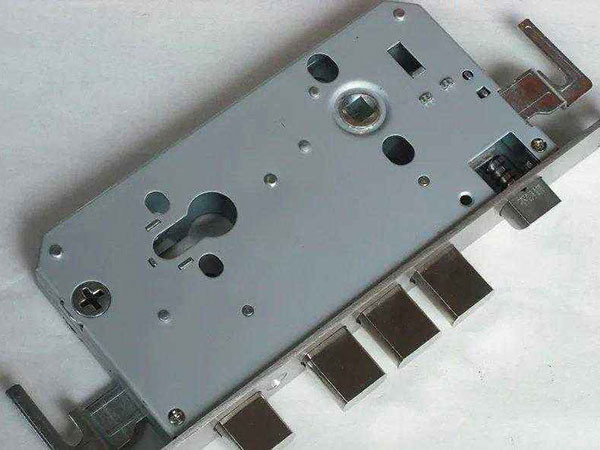 吉首24小时上门开锁公司